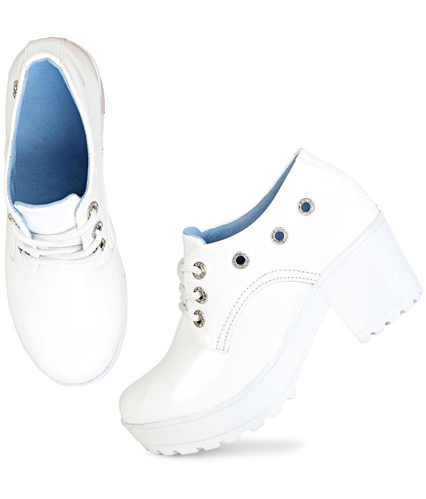 Ishransh - White Women's Ankle Length Boots - None