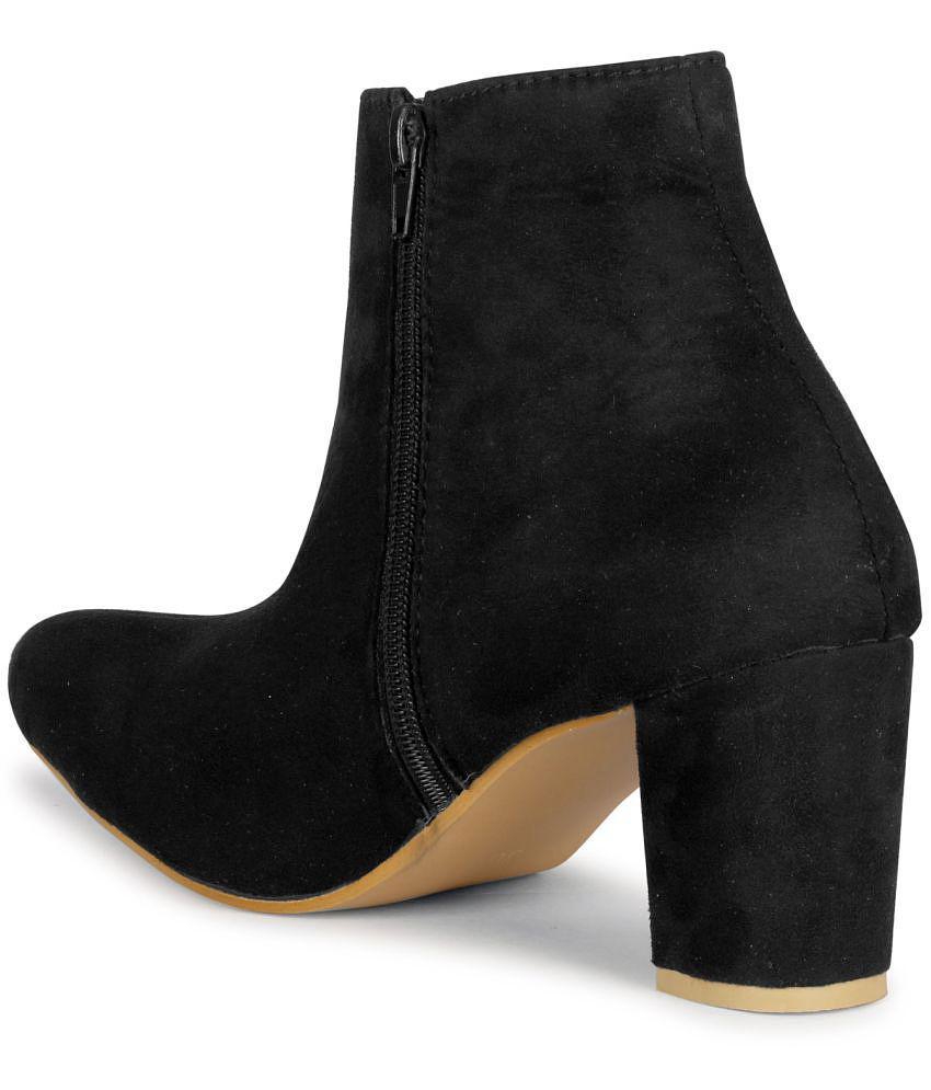 Ishransh - Black Women's Ankle Length Boots - None