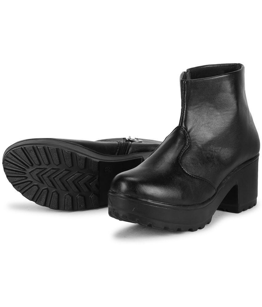 Ishransh - Black Women's Ankle Length Boots - None