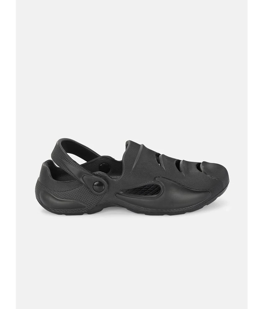 Trendy Women Big Fox - Black Mens Clogs - None 2025 at ShopCircuit | ONDC