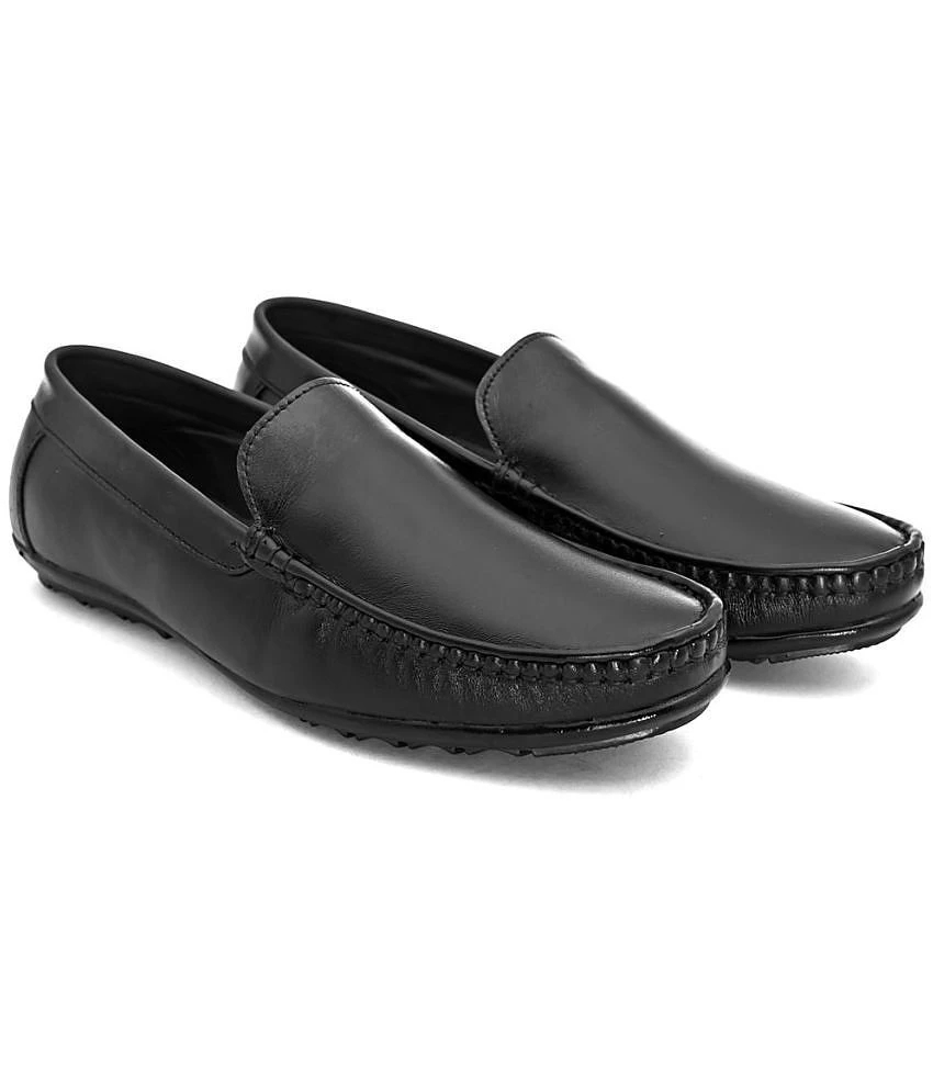 Exclusive Women Fashion Victim Black Loafers - 10 2025 at ShopCircuit | ONDC