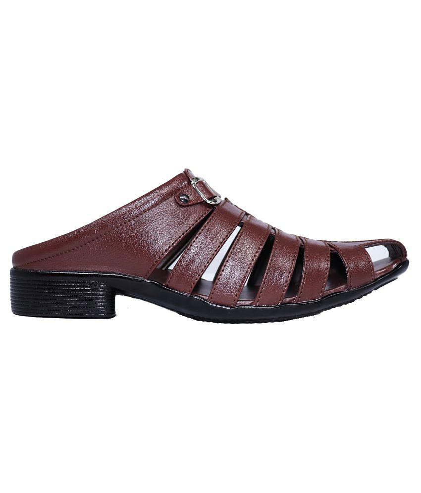 Top Men RAGE GAZE - Brown  Men's Sandals - 6 2025 at ShopCircuit | ONDC