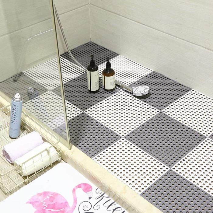 Anti Slip Bathroom Floor Mat - 1 Pcs(Random Colors)