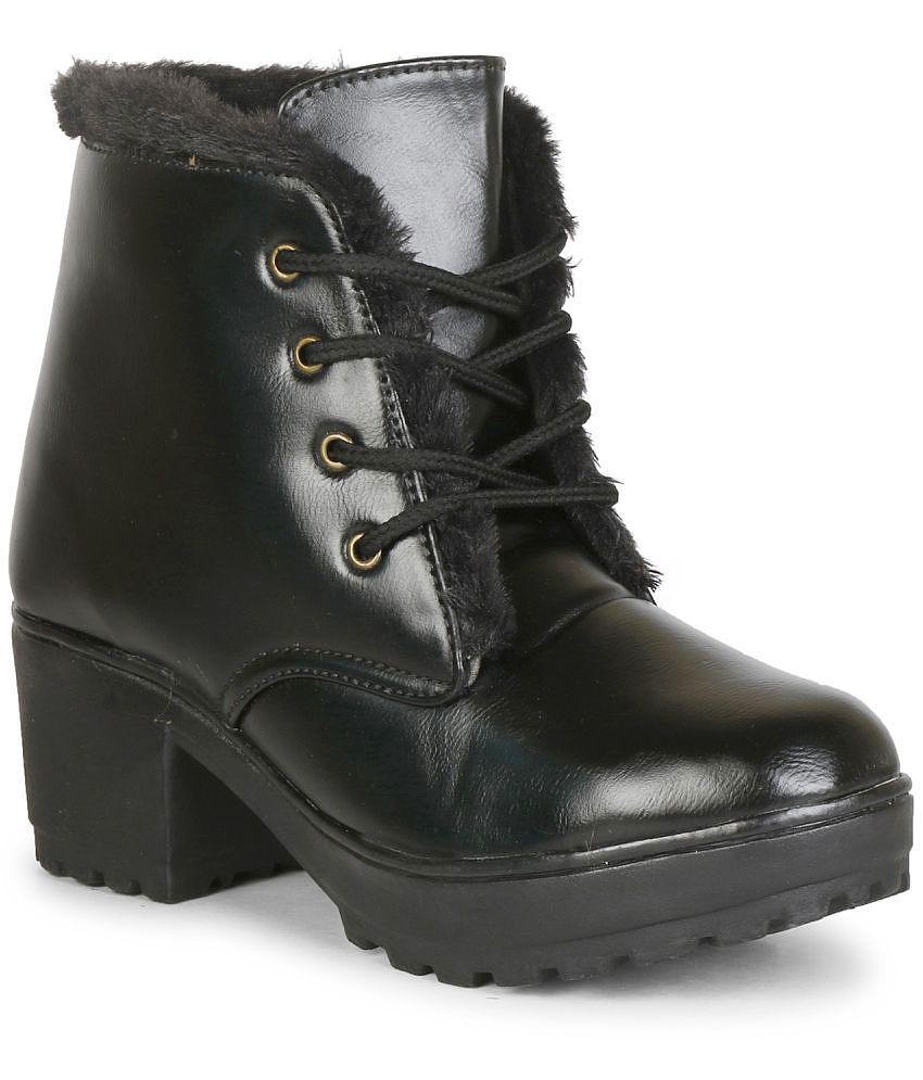 Ishransh - Black Women's Ankle Length Boots - None