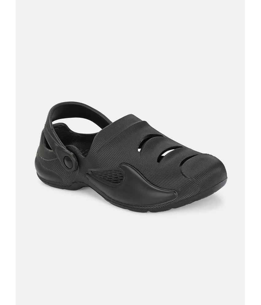 Trendy Women Big Fox - Black Mens Clogs - None 2025 at ShopCircuit | ONDC