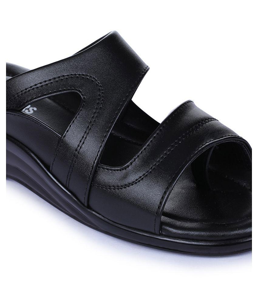 Elegant Men Liberty Black Flip Flops - 8 2025 at ShopCircuit | ONDC