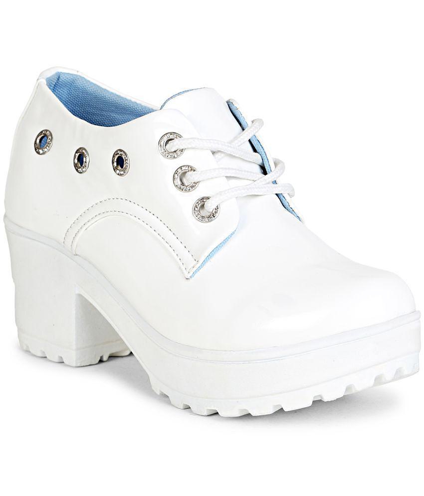 Ishransh - White Women's Ankle Length Boots - None