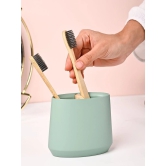 VON CASA Green Polyresin Toothbrush Holder