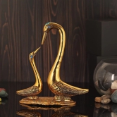 Bharat Saini Art ; Aluminium Kissing Duck Figurine Standard Golden 1 Piece