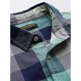 Men Regular Fit Checkered Spread Collar Casual Shirt