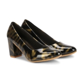 Commander - Gold Women''s Pumps Heels - None