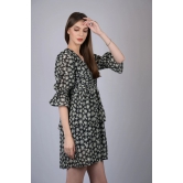 OWO THE LABEL Black star print fit & flare dress (OTL-DRS1003)-Black / M