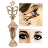 Brass surmedani with surma use in eyes makeup