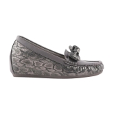 Shoetopia Light Grey Womens Loafers - None