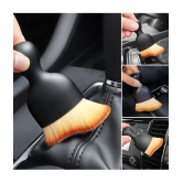 HOMETALES Mini Plastic Dusting Brush for Car Dashboard Cleaning, Inside cleaning Purpose Only (Pack of 1)