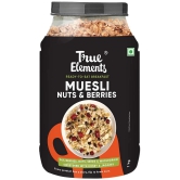 True Elements Crunchy Nuts & Berries Muesli 1 kg