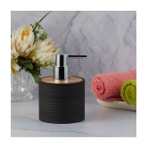 Kookee - Soap Dispenser 12x12x21