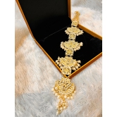 Aanandita Golden Lavish Juda Pin