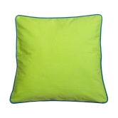 Hugs'n'Rugs Single Cotton Cushion Cover (40 x 40 cm) - Green