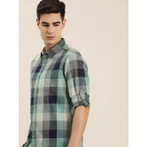 Men Regular Fit Checkered Spread Collar Casual Shirt