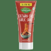 Wingreens Schez Chilli Garlic Sauce, 130 Gm