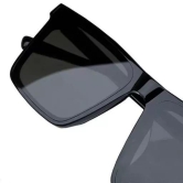 Square Latest Stylish UV Protected Sunglasses Unisex