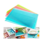 YUTIRITI Set of 4 PVC Table Mats - Green