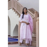 Women Embroidery Kurta and Pant Set with Dupatta in Pink-S