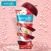 Everyuth Moisturizing Fruit Face Wash, 50 gm