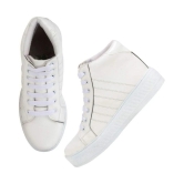 Commander Shoes - White  Womens Sneakers - None