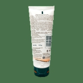 Himalaya Gentle Exfoliating Face Scrub - Walnut & Apple, Removes Dead Skin Cells, No Harmful Chemicals, 100% Herbal Actives, 100 G