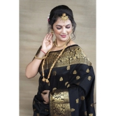 OFLINE SELCTION Banarasi Silk Woven Saree With Blouse Piece - Black ( Pack of 1 ) - Black