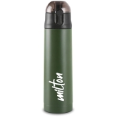 Milton - New Crown 900 black Green Water Bottle 750 mL ( Set of 1 ) - Green