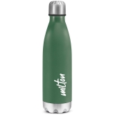 Milton - Green Water Bottle 900 mL ( Set of 1 ) - Green