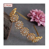 Lykaa Kundan Hairband Floral Design MathaPatti Gold-Plated Hair Band For Women - 1 Pack (Golden) - Multi