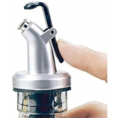 SAUDAGAR ENTERPRISES India Glass Oil Dispenser with Steel Cover Seasoning Bottle Glass Oil Bottle Leakproof Oiler Tank Household Stainless Steel Condiment Dispenser Steel 750 ml Pack Of 1