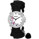 Mikado - Black Fabric Analog Womens Watch