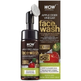 WOW Apple Cider Vinegar Foaming Face Wash - No Parabens, Sulphate and Silicones (With Built-In Brush), 150 ml