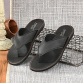 Leeport Black Flip Flops - 7