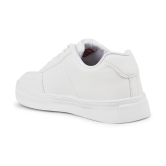 Campus CAMP TUCKER - White Men''s Sneakers - None