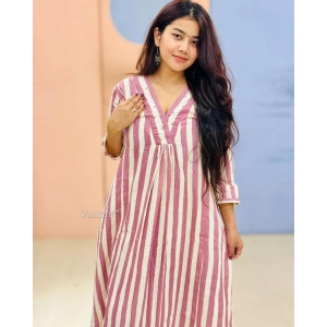 Welcome summer with this beautiful design  We have launch A Beautiful kurti pent Design for Gorgeous ladies???????? (Copy)-xxxl