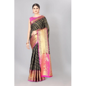 Designer Heavy border Laheriya Weaving Work Saree With Rich Pallu