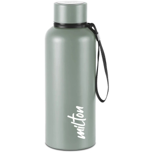 Milton Aura 750 Thermosteel Bottle, 750 ml, Grey | 24 Hours Hot and Cold | Easy to Carry | Rust Proof | Leak Proof | Tea | Coffee | Office| Gym | Home | Kitchen | Hiking | Trekking | Travel 