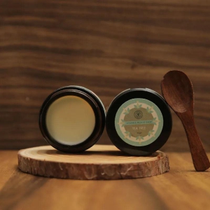 Tea tree lip balm