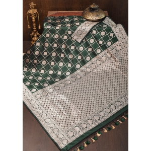 Forest Green tone Exquisite Banarasi Katan Silk Saree with checks pattern and Buttas | SILK MARK CERTIFIED