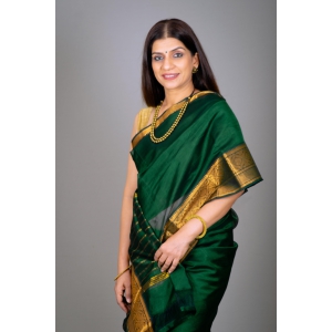 Bottle Green Pure Venkatgiri Silk Pattu with Golden Gadwal Border