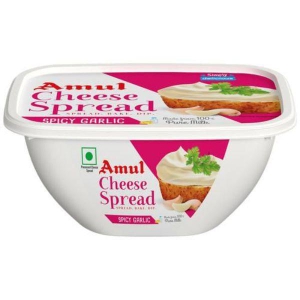 Amul Processed Cheese Spread Spicy Garlic Made from 100 Percentage Pure Milk 200 Gms Tub