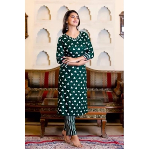 Women Viscose Rayon Kurta and Pant Set in green