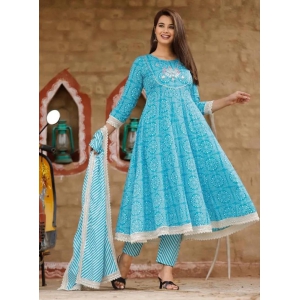 Beautiful Anarkali Kurti with Pant and Dupatta Set-L / Pink