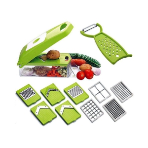 WE-MAKE TRADERS Plastic Manual Chopper - Green